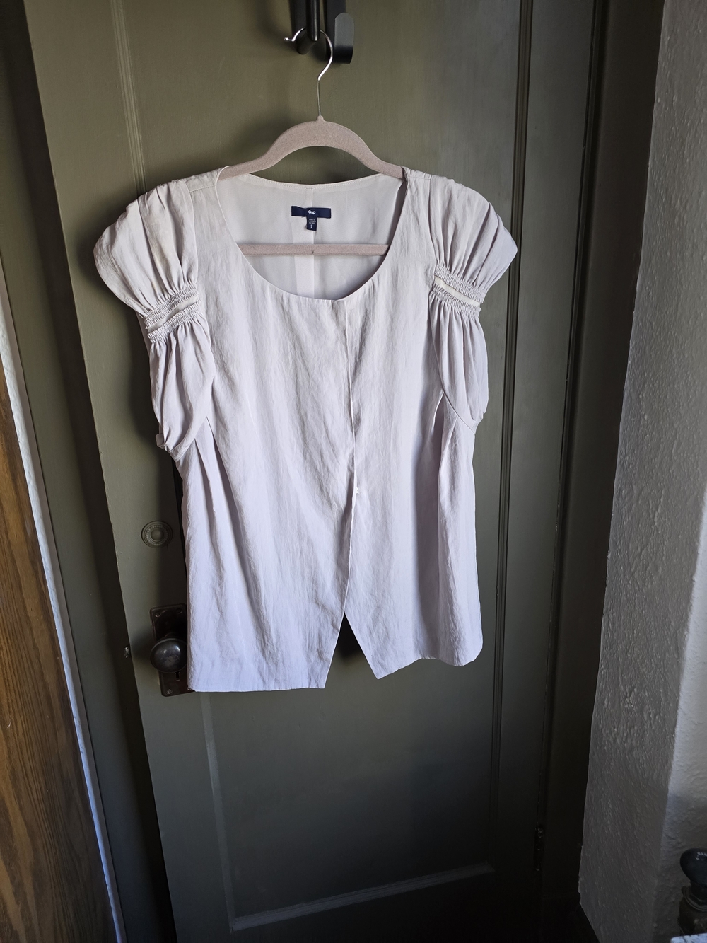 Vintage GAP snap Front Blouse.  Nice Detailing.  Can Be Worn Open As A Jacket